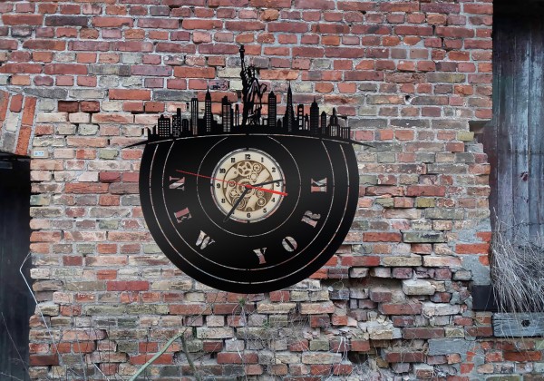 New York Skyline Wanduhr aus Holz – USA