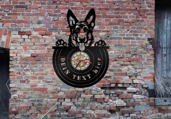 Wanduhr Schäferhund aus schwarz lackiertem Holz mit Wunschtext