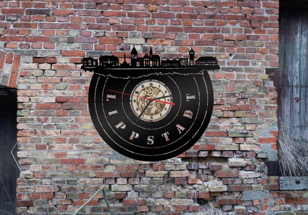 Lippstadt Wanduhr Stadt Skyline aus schwarz lackiertem Holz