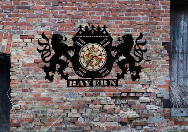 Wanduhr Freistaat Bayern Wappen aus Holz
