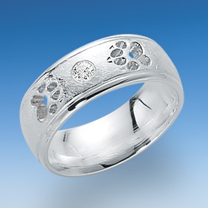 Ring mattiert mit durchbrochenen Hundepfoten mit Zirkonia 